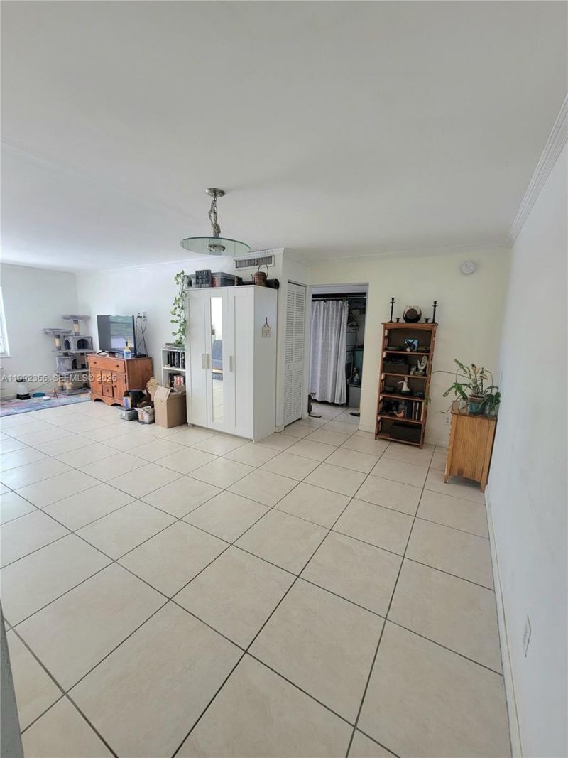 1230 NE 139th St , Unit 304, North Miami, FL 33161 Photo