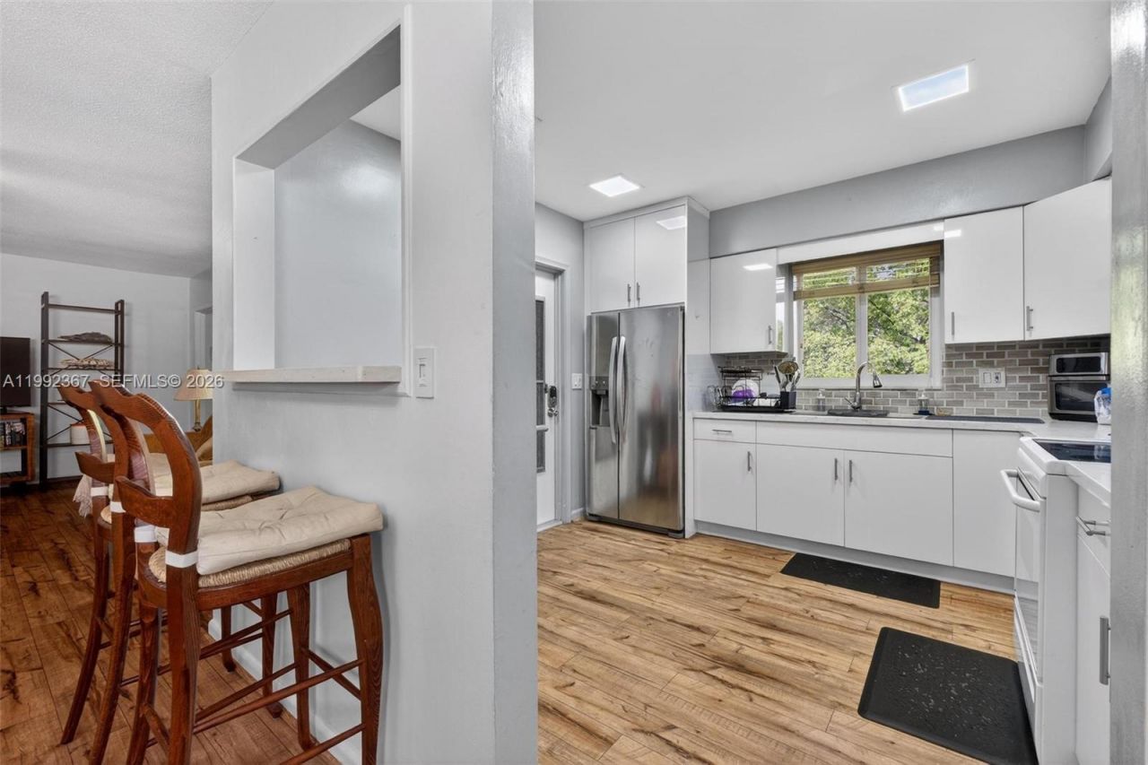 412 S Luna Ct , Unit 11, Hollywood, FL 33021 Photo