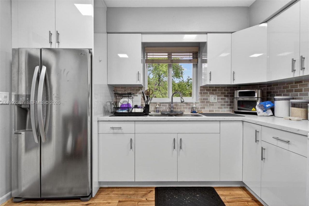 412 S Luna Ct , Unit 11, Hollywood, FL 33021 Photo