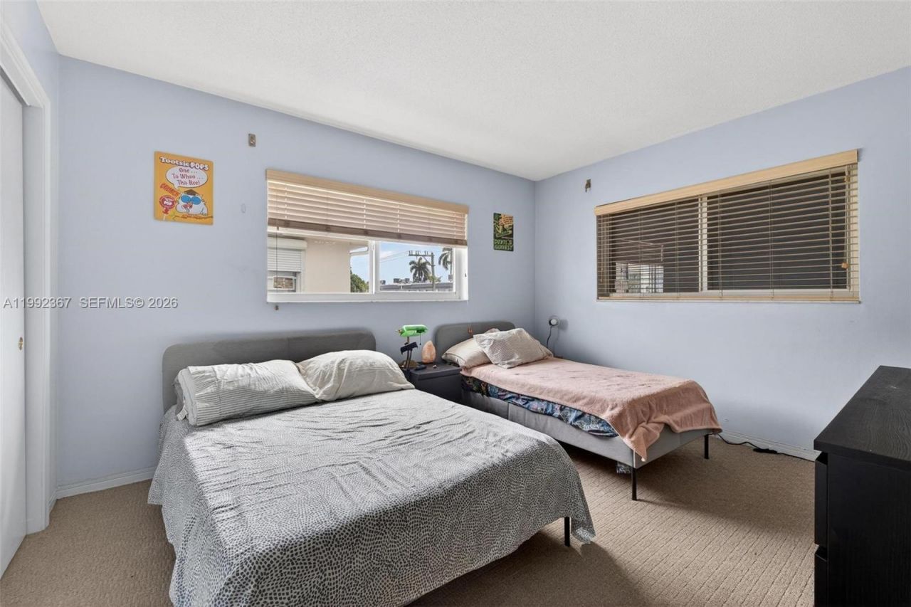 412 S Luna Ct , Unit 11, Hollywood, FL 33021 Photo