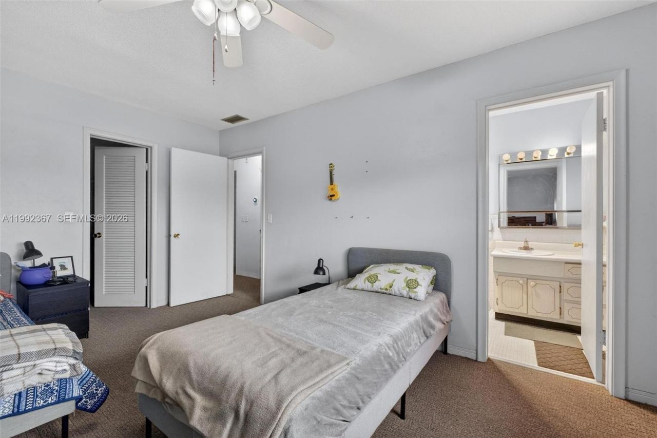 412 S Luna Ct , Unit 11, Hollywood, FL 33021 Photo