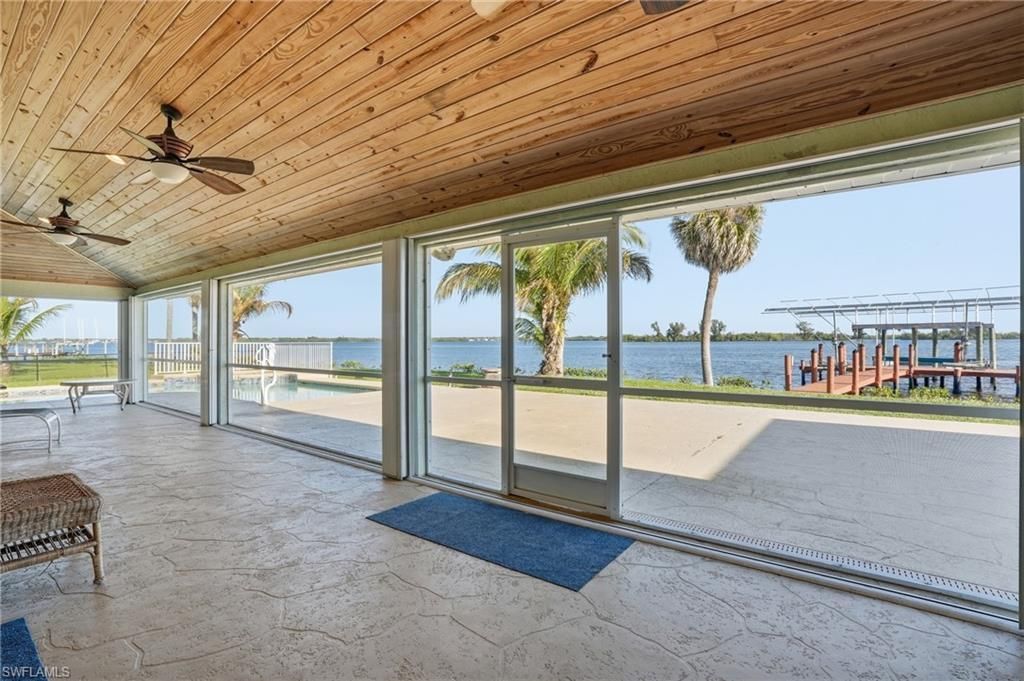 4473 E Riverside Dr, Fort Myers, FL 33905 Photo