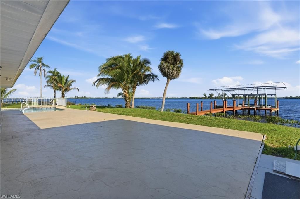 4473 E Riverside Dr, Fort Myers, FL 33905 Photo