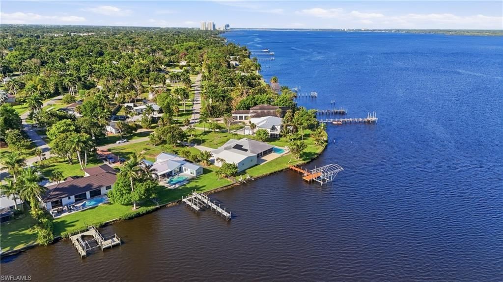 4473 E Riverside Dr, Fort Myers, FL 33905 Photo