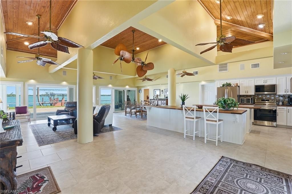 4473 E Riverside Dr, Fort Myers, FL 33905 Photo