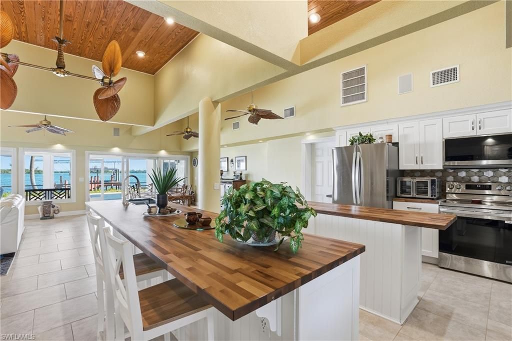 4473 E Riverside Dr, Fort Myers, FL 33905 Photo