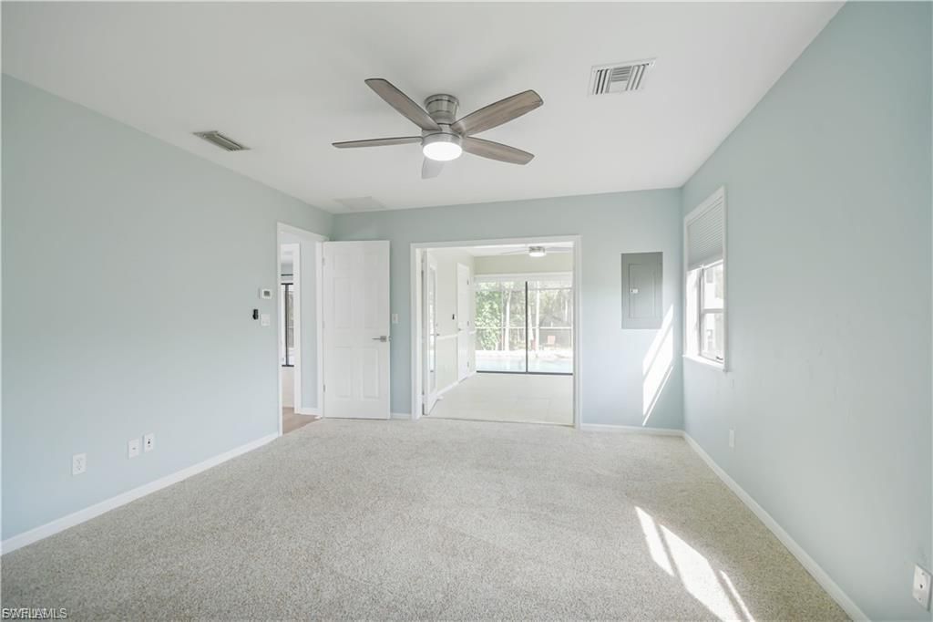 6686 Kestrel Cir, Fort Myers, FL 33966 Photo