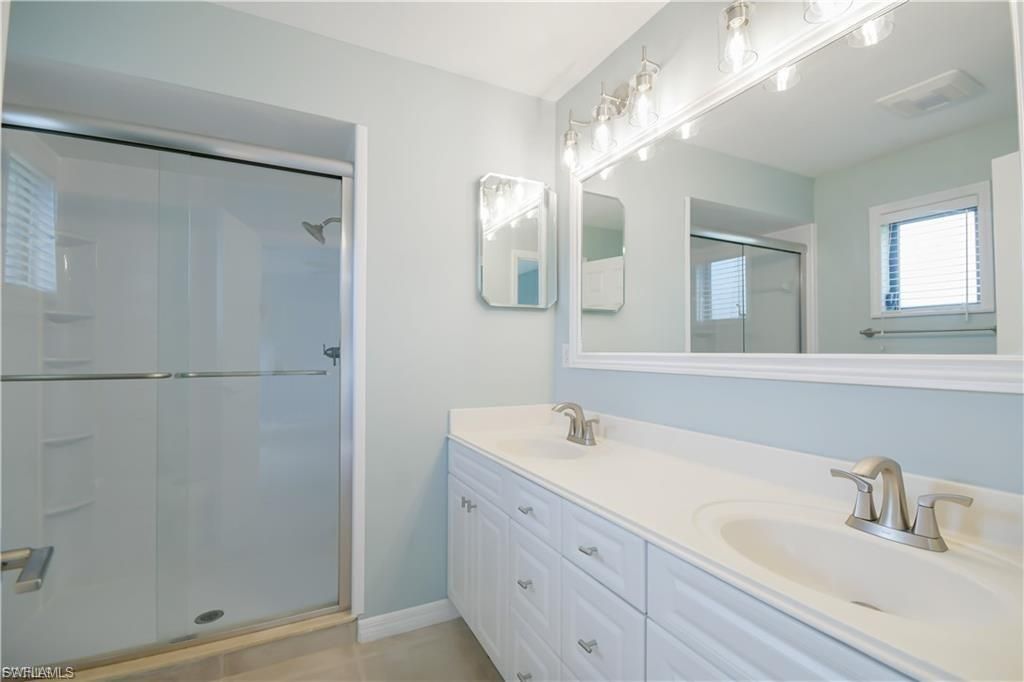 6686 Kestrel Cir, Fort Myers, FL 33966 Photo