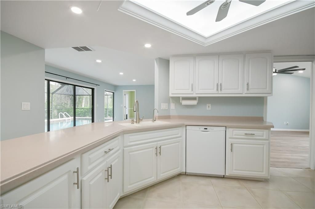 6686 Kestrel Cir, Fort Myers, FL 33966 Photo