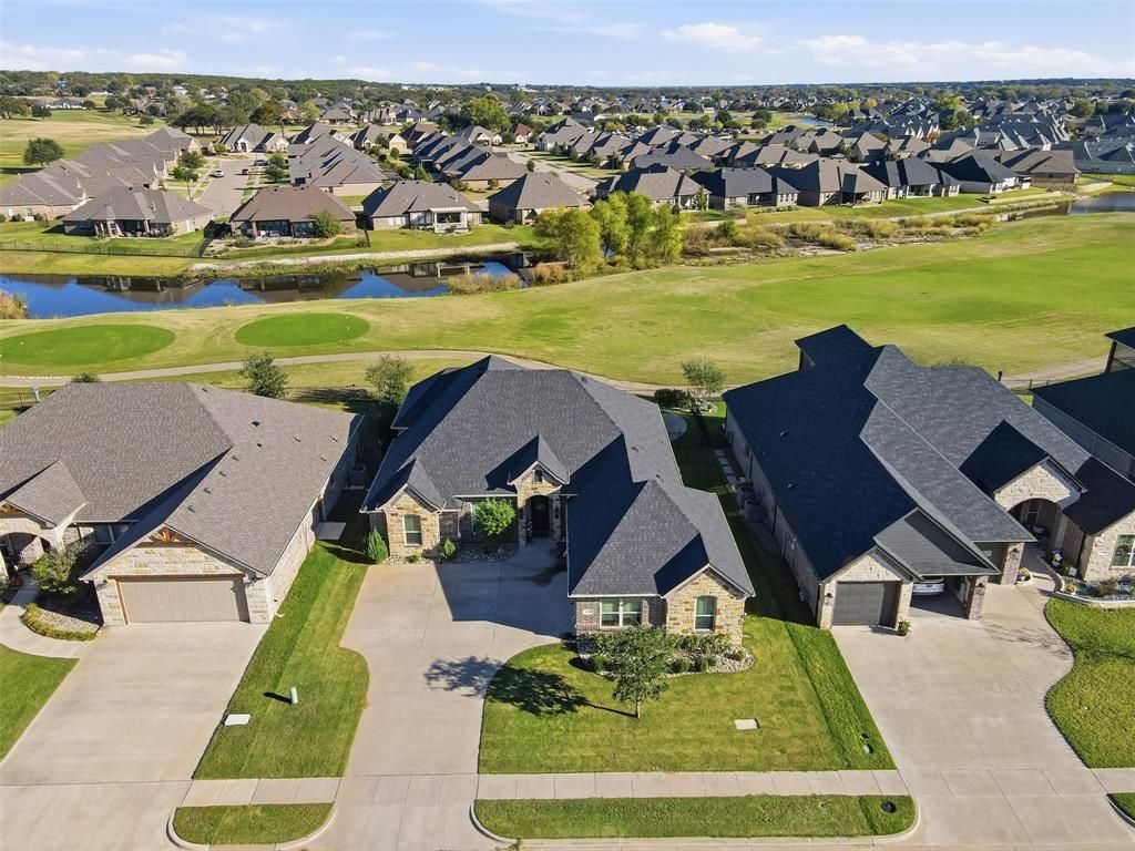 108 Spieth Court, Granbury, TX 76048 Main Photo