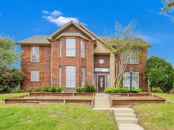 3317 Greenglen Circle, Carrollton, TX 75007