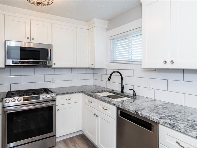 464 Darnell Drive, Dayton, OH 45431 Photo 11