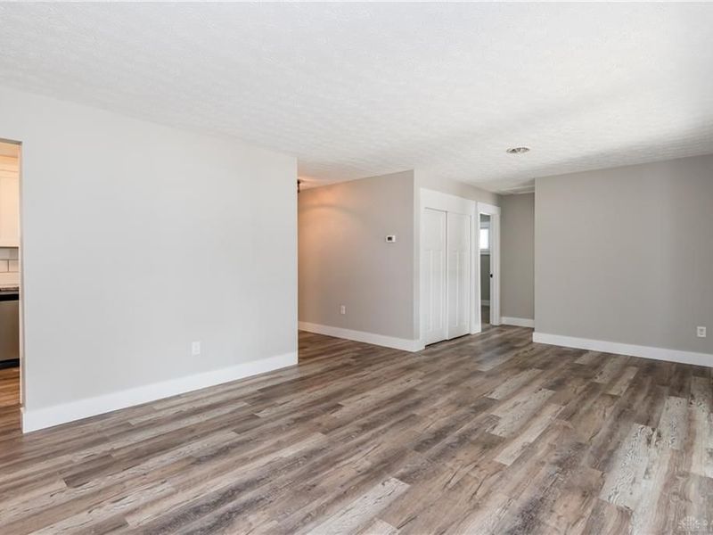 464 Darnell Drive, Dayton, OH 45431 Photo 8