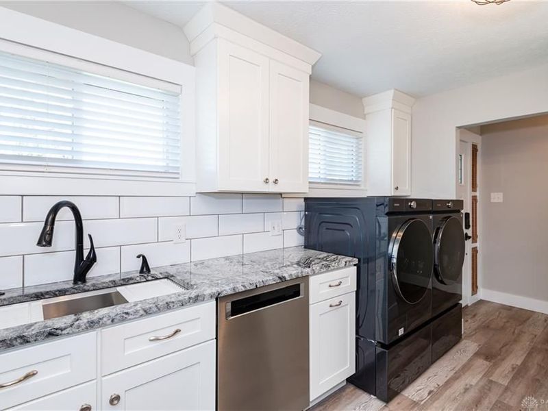 464 Darnell Drive, Dayton, OH 45431 Photo 9