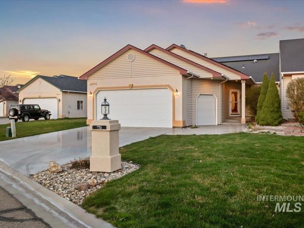 25074 The Driving Lane, Caldwell, ID 83607
