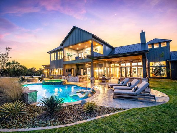 260 Bear Creek, New Braunfels, TX 78132