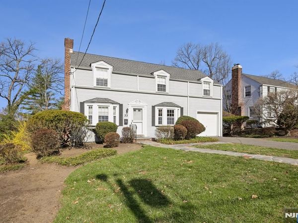 33 Coolidge Avenue, CALDWELL, NJ 07006