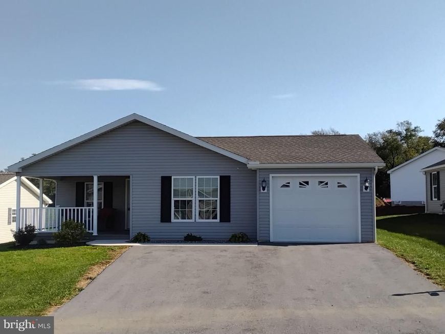 24 Burke Drive, Shippensburg, PA 17257 Main Photo