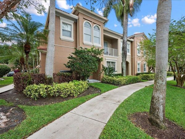 4986 Bonsai Circle, Unit Apt 214, Palm Beach Gardens, FL 33418