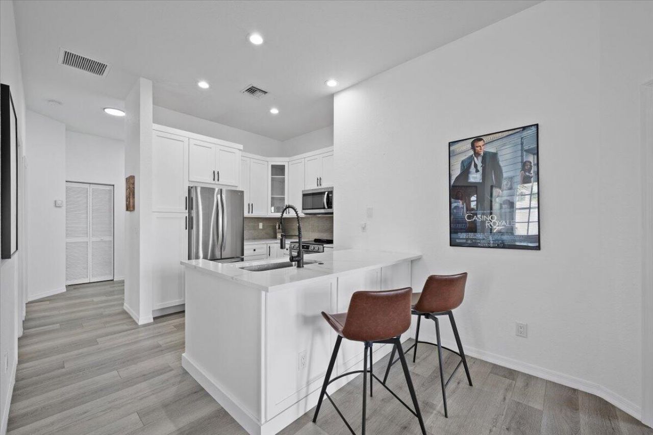 4986 Bonsai Circle, Unit Apt 214, Palm Beach Gardens, FL 33418 Photo