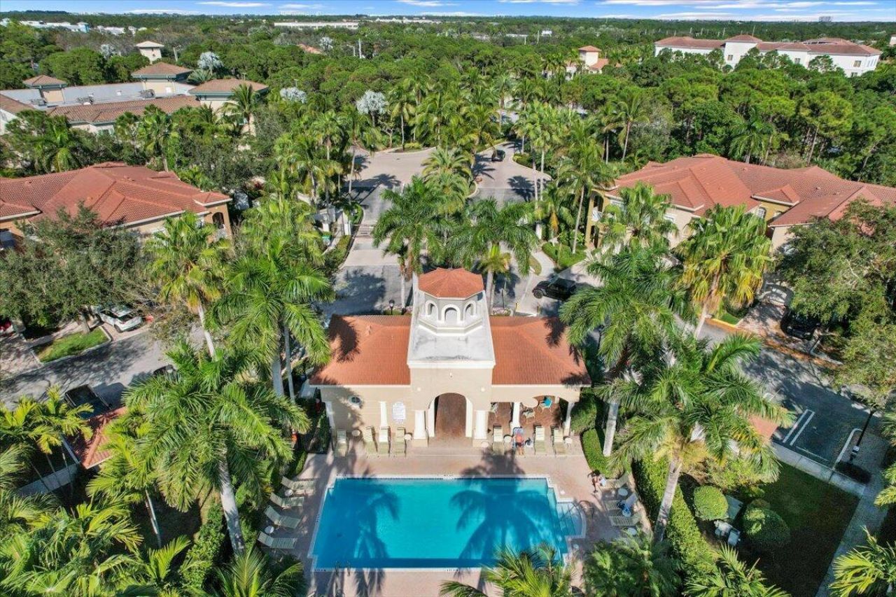 4986 Bonsai Circle, Unit Apt 214, Palm Beach Gardens, FL 33418 Photo