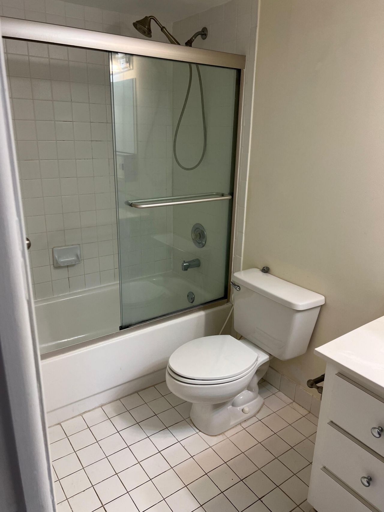 2600 Collins Avenue, Unit 401, Miami Beach, FL 33140 Photo