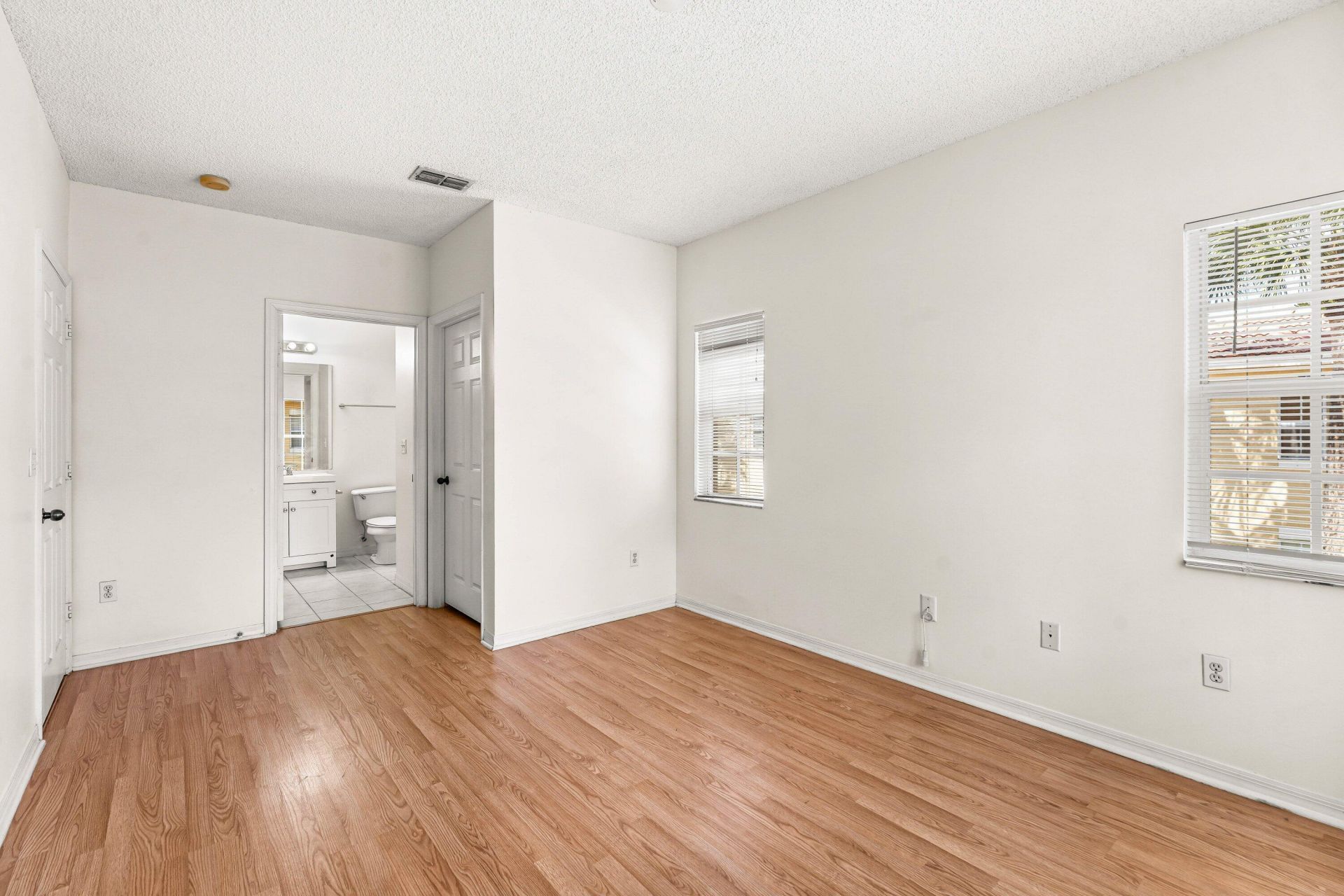 10336 Fox Trail Road S, Unit 1305, Royal Palm Beach, FL 33411 Photo