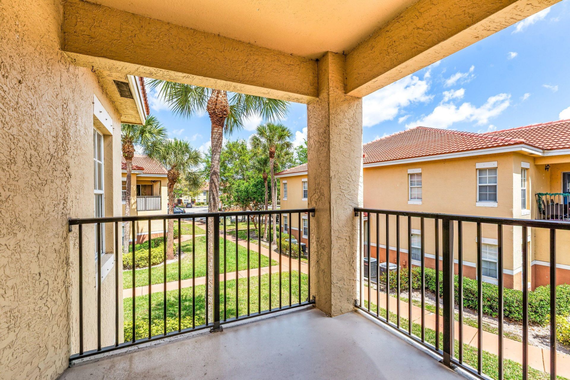 10336 Fox Trail Road S, Unit 1305, Royal Palm Beach, FL 33411 Photo