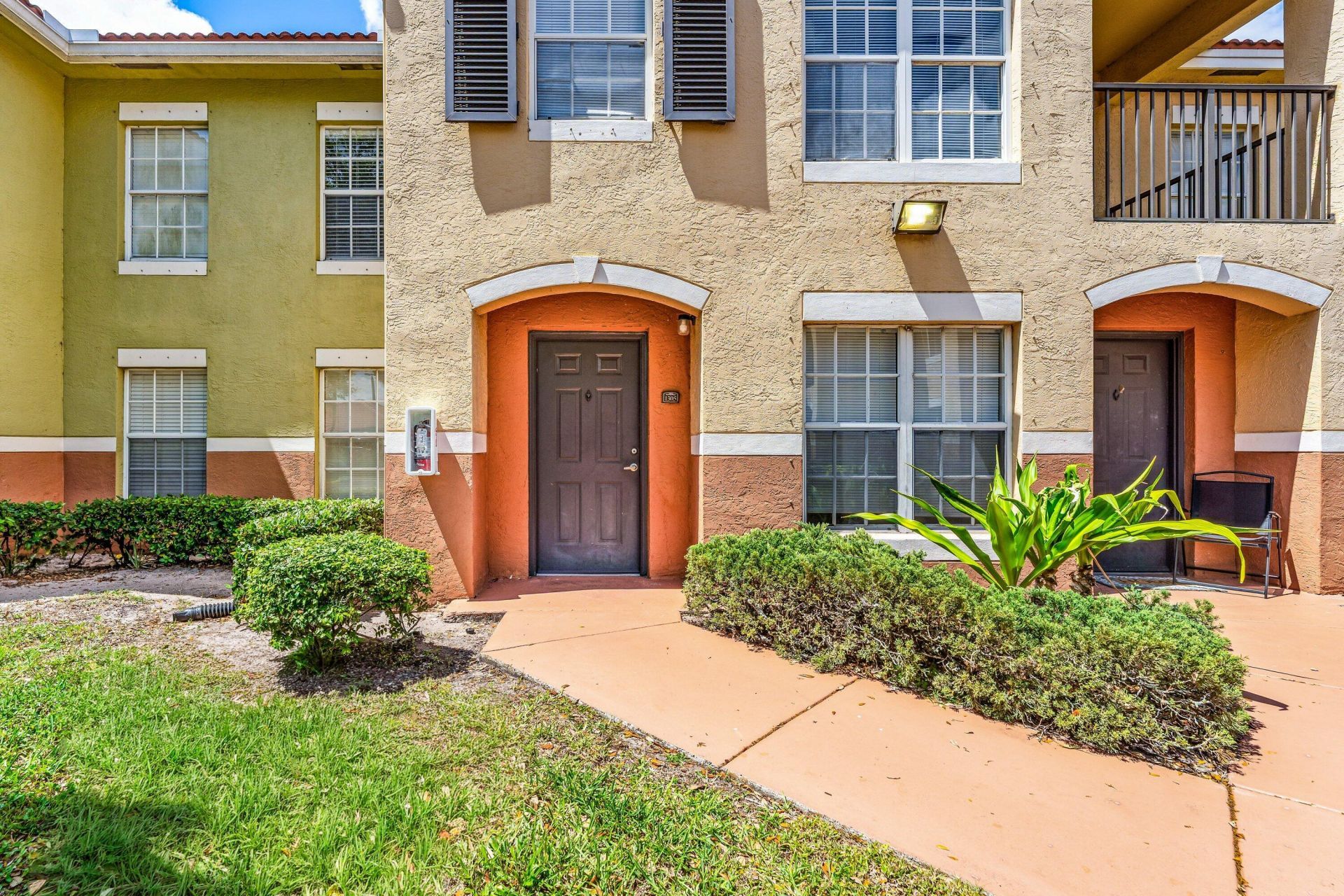 10336 Fox Trail Road S, Unit 1305, Royal Palm Beach, FL 33411 Photo