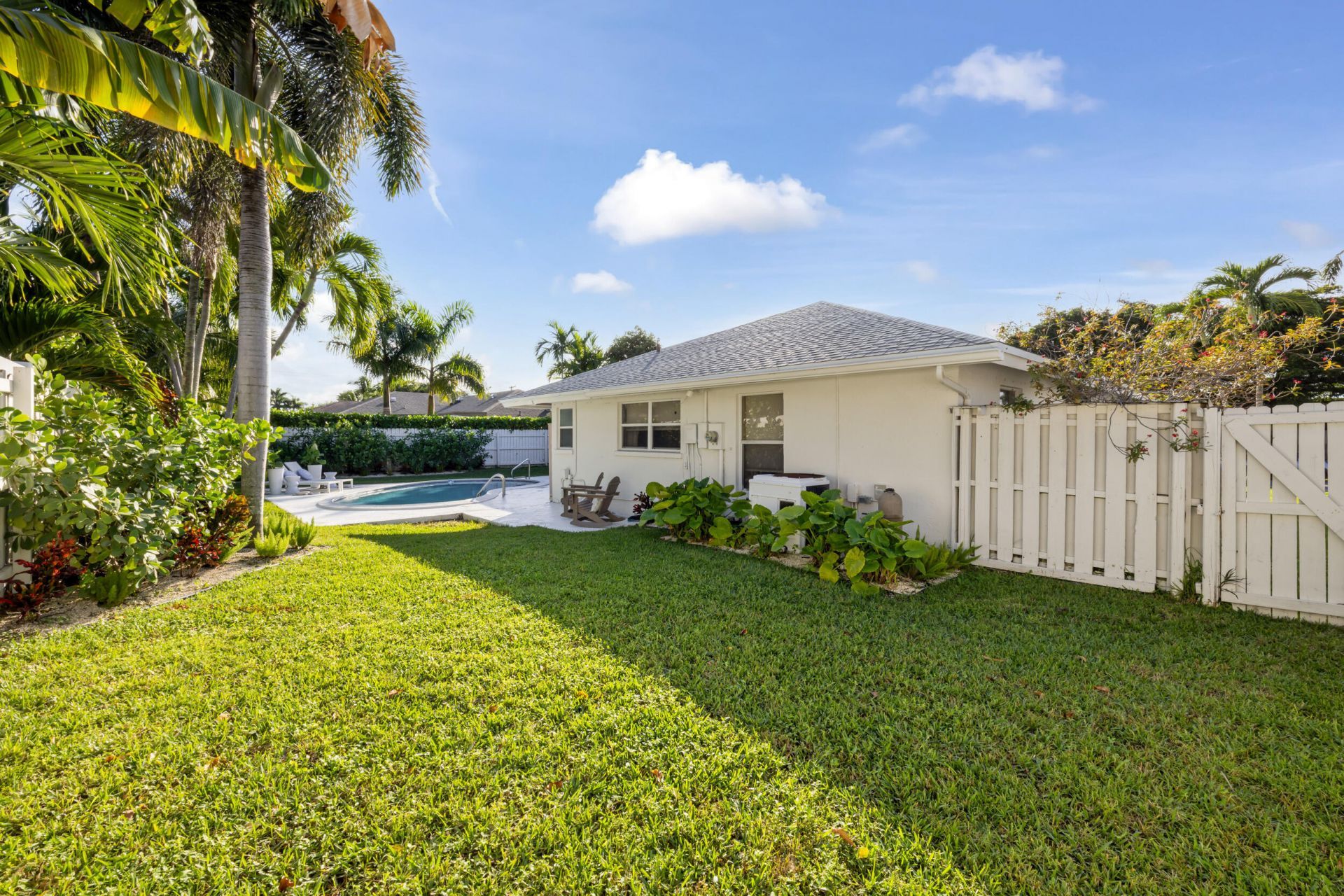 2512 SW 5th Street, Boynton Beach, FL 33435 Photo
