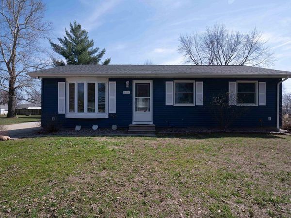 825 Belle Street, Waterloo, IA 50702