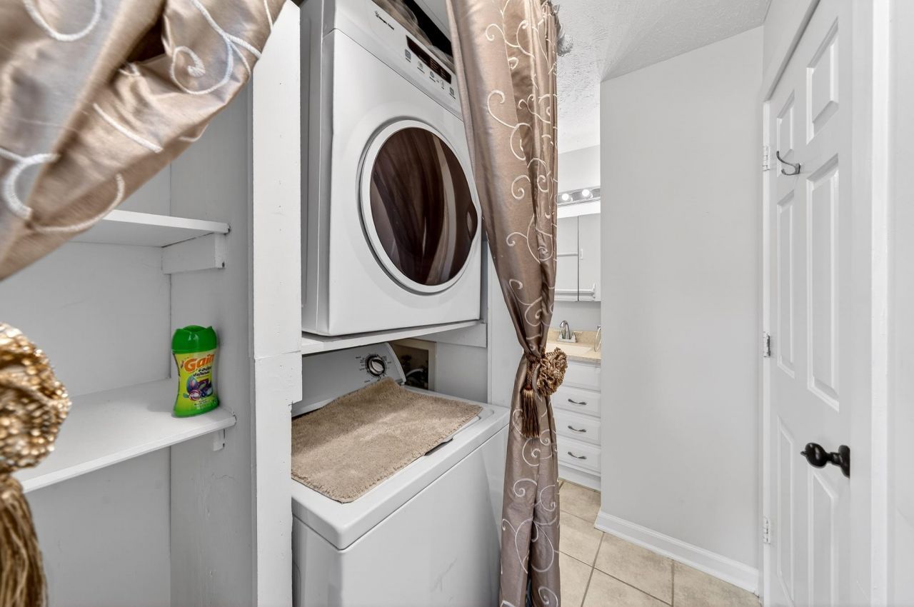 4715 Cobblestone Dr.  Photo 11