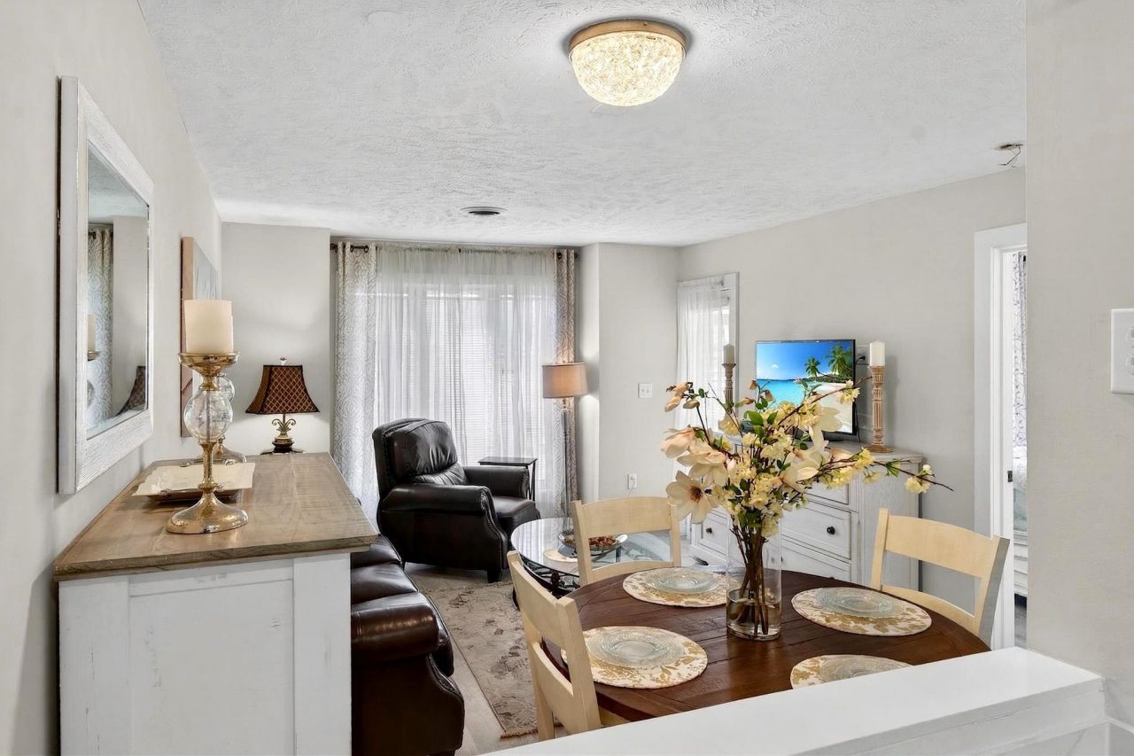 4715 Cobblestone Dr.  Photo 20