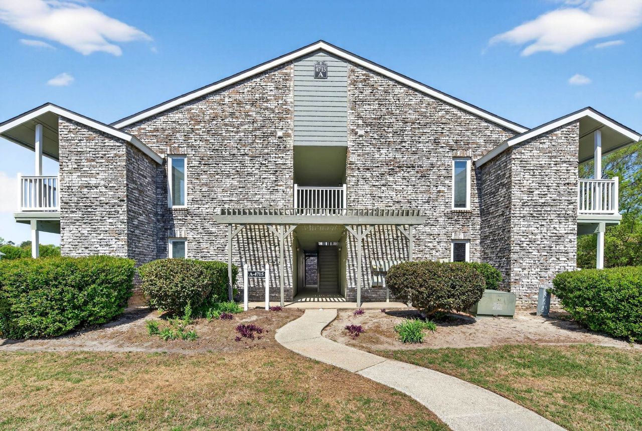 4715 Cobblestone Dr.  Photo 35