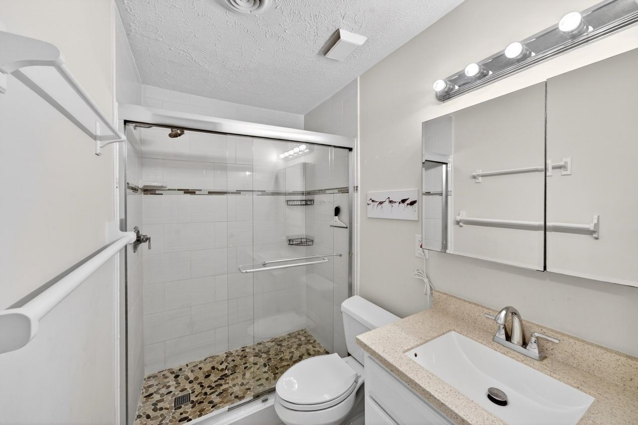 4715 Cobblestone Dr.  Photo 9