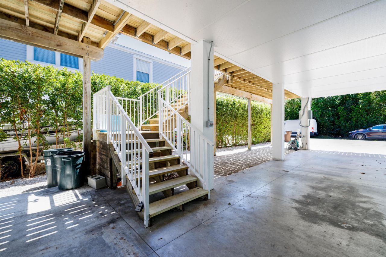 31011 Avenue C, Big Pine Key, FL 33043 Photo