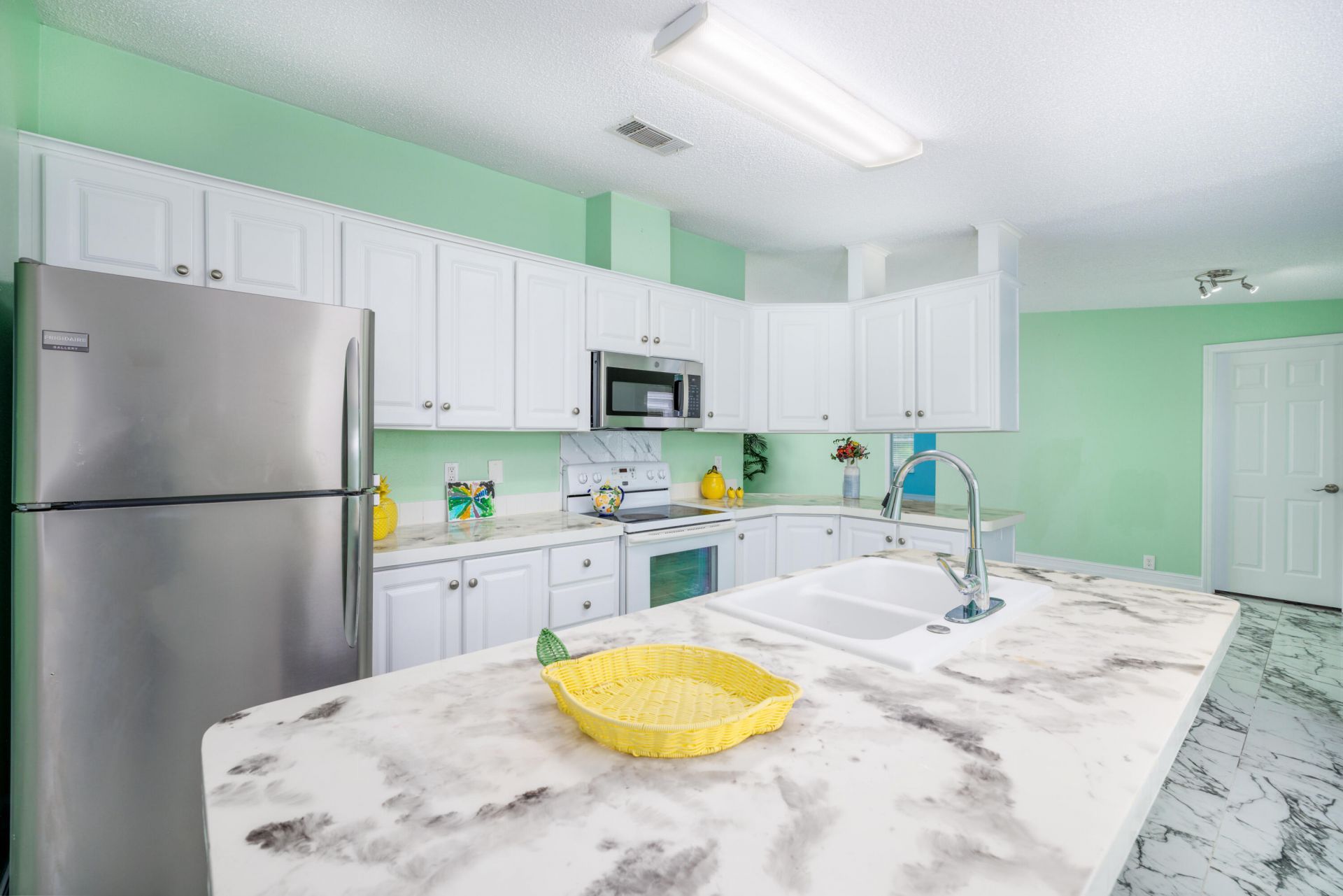 31011 Avenue C, Big Pine Key, FL 33043 Photo