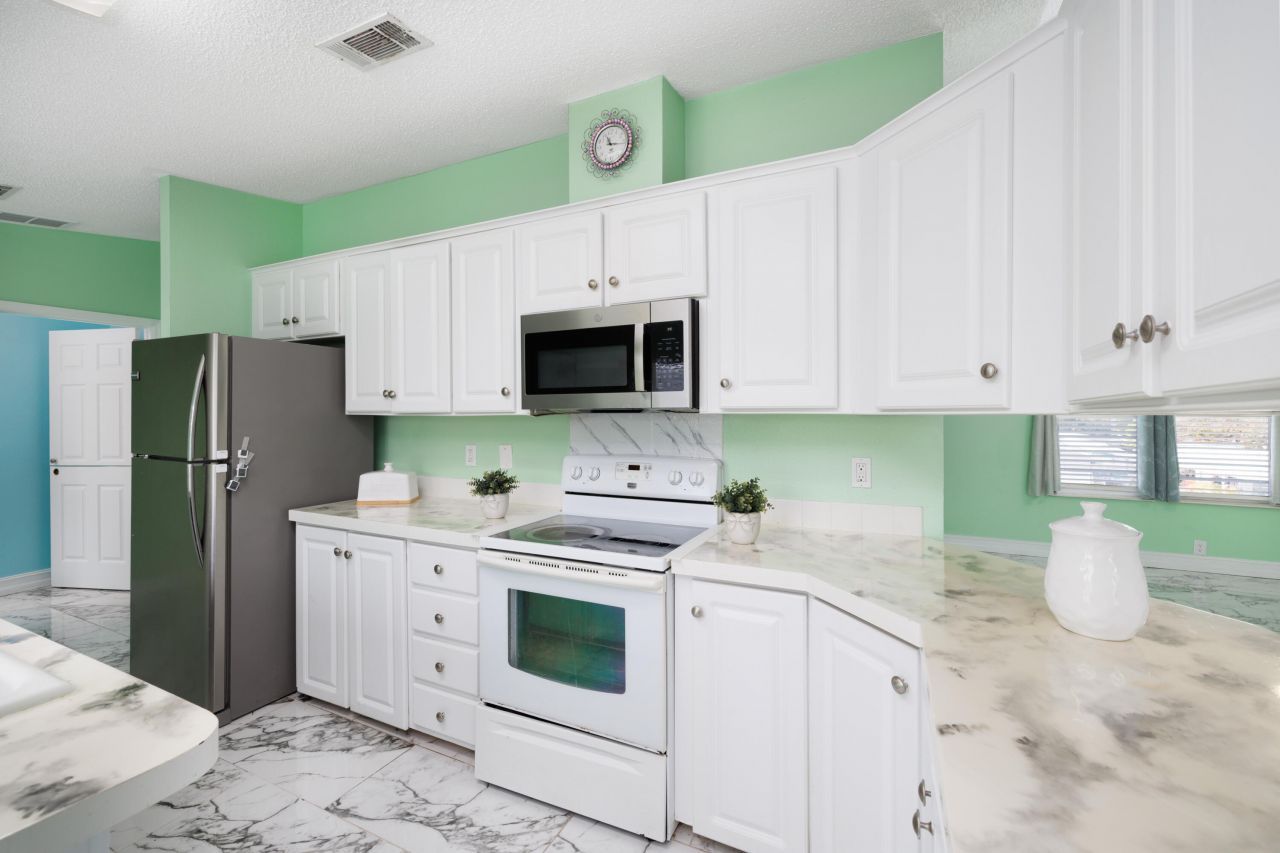 31011 Avenue C, Big Pine Key, FL 33043 Photo