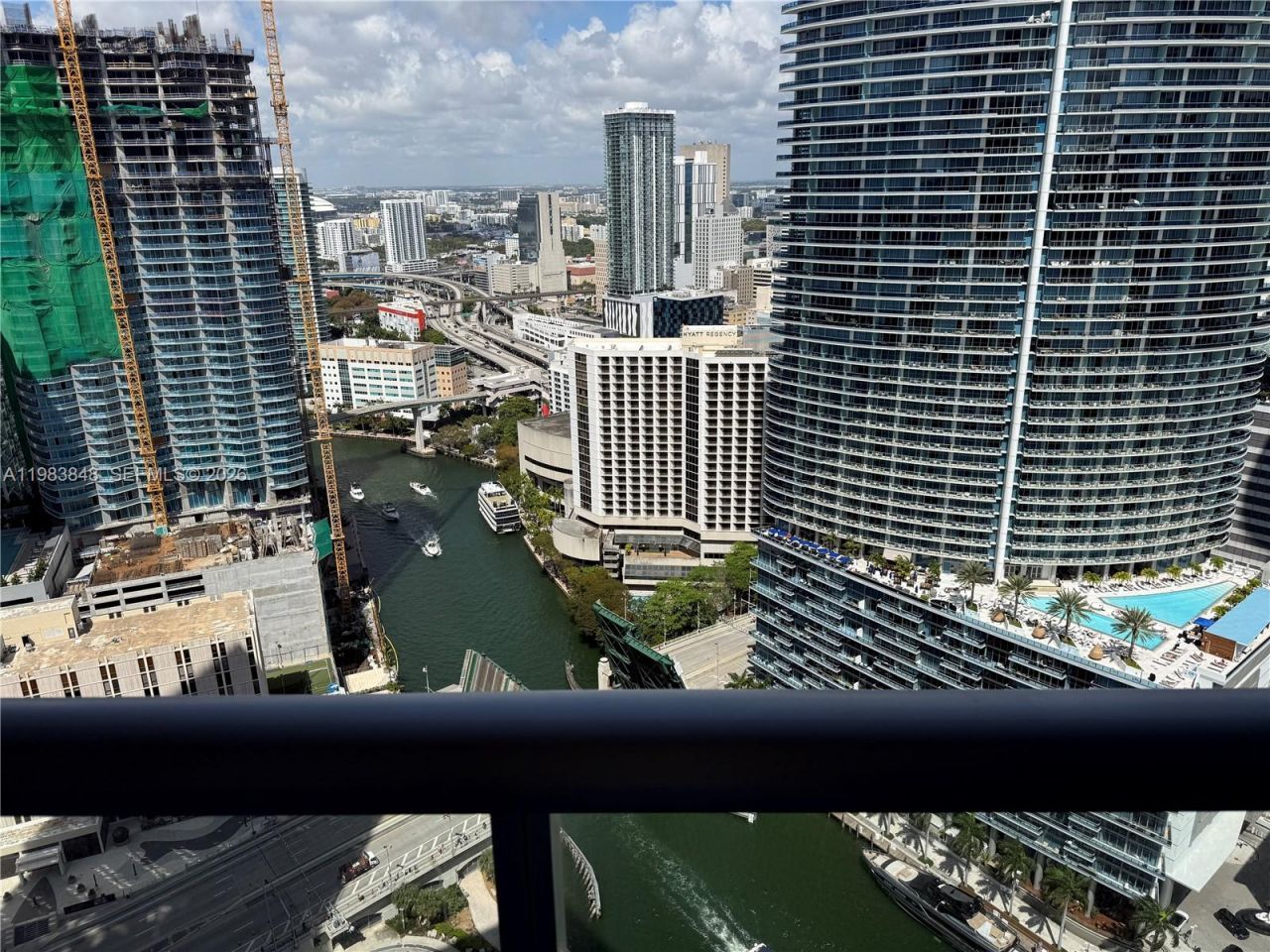 465 Brickell Ave , Unit 3906, Miami, FL 33131 Photo