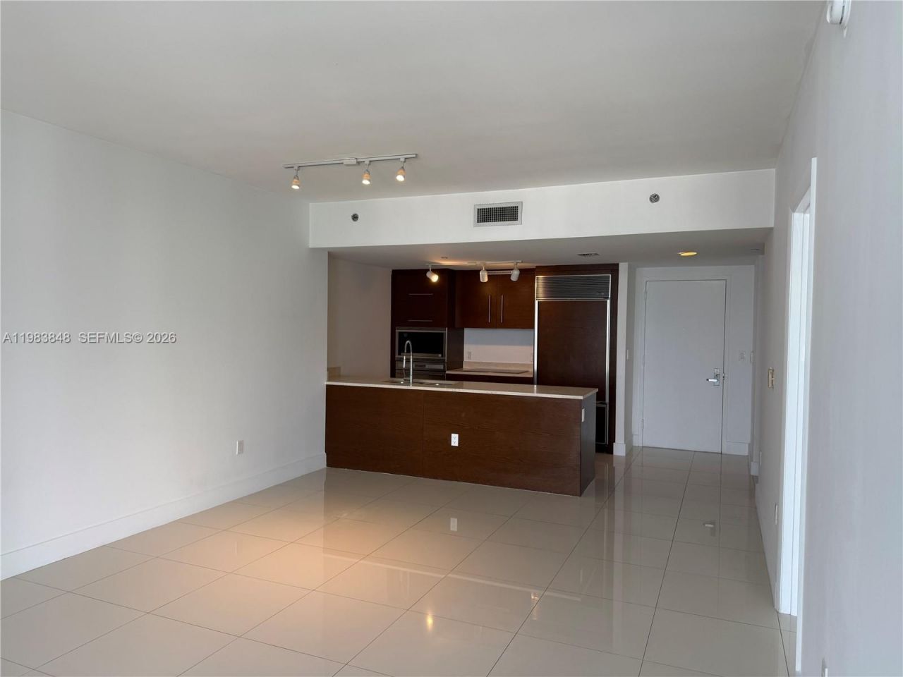 465 Brickell Ave , Unit 3906, Miami, FL 33131 Photo