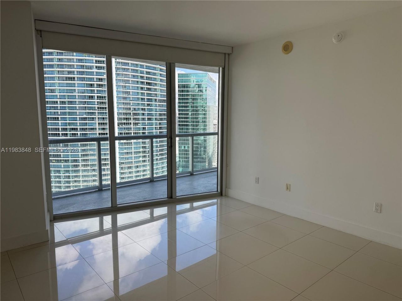 465 Brickell Ave , Unit 3906, Miami, FL 33131 Photo