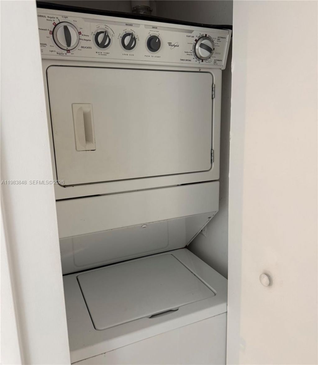 465 Brickell Ave , Unit 3906, Miami, FL 33131 Photo