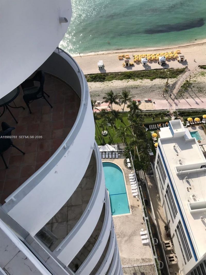 6301 Collins Ave , Unit 2804, Miami Beach, FL 33141 Photo