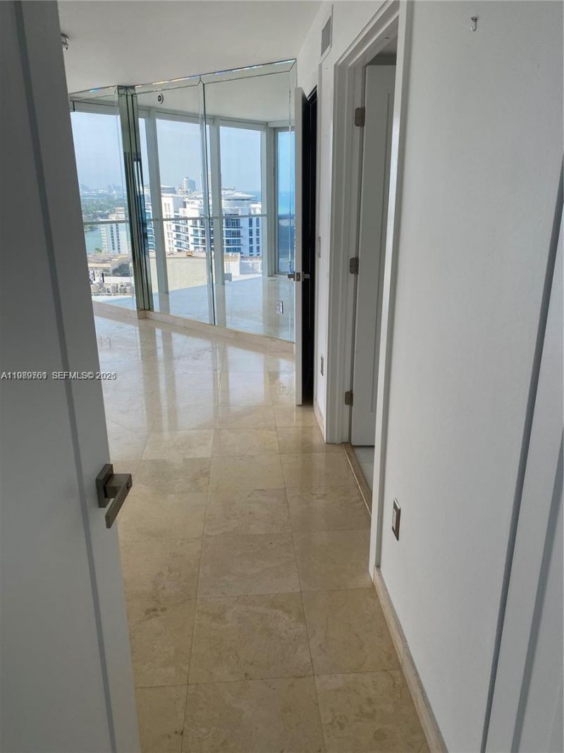 6301 Collins Ave , Unit 2804, Miami Beach, FL 33141 Photo