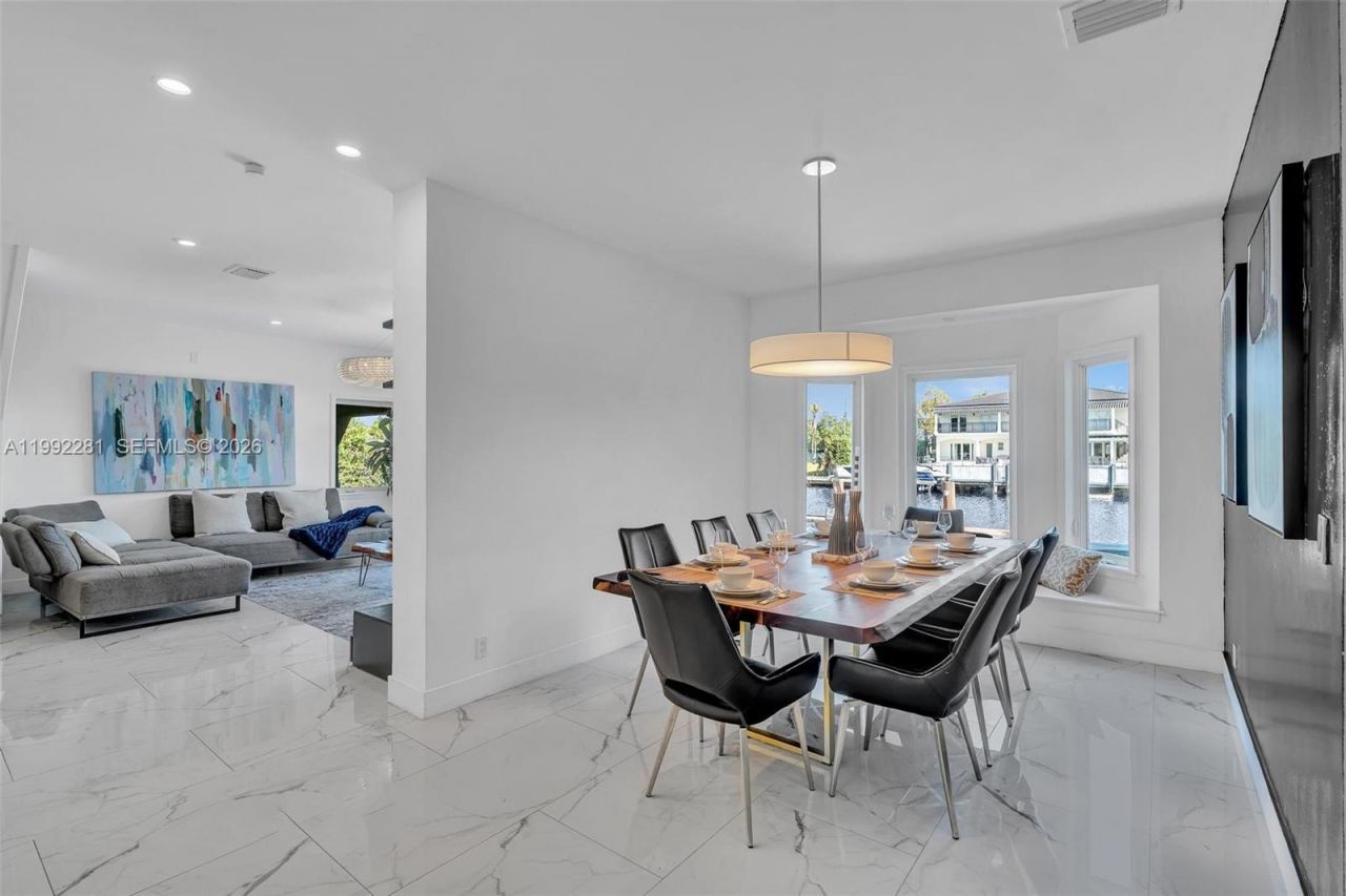 472 Sunset Dr , Hallandale Beach, FL 33009 Photo