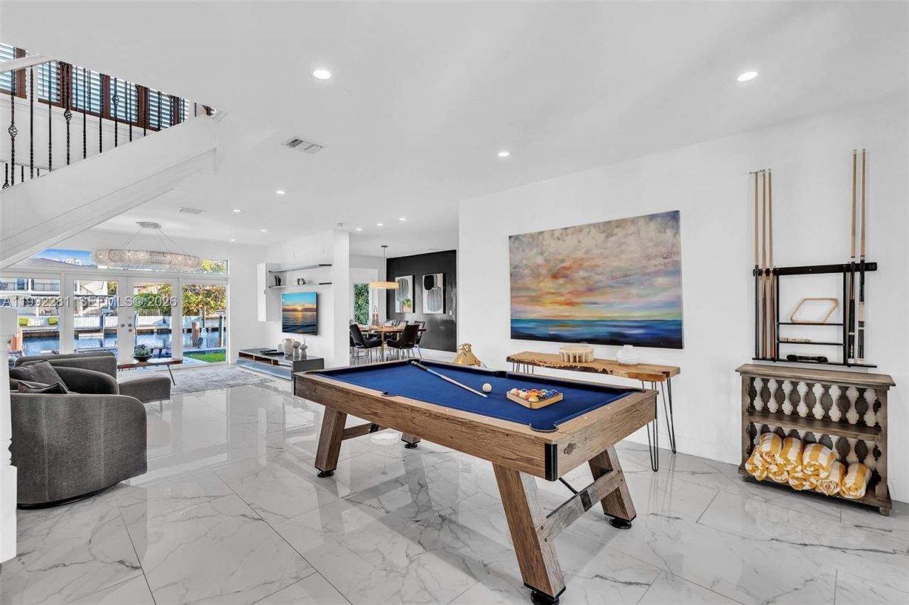 472 Sunset Dr , Hallandale Beach, FL 33009 Photo