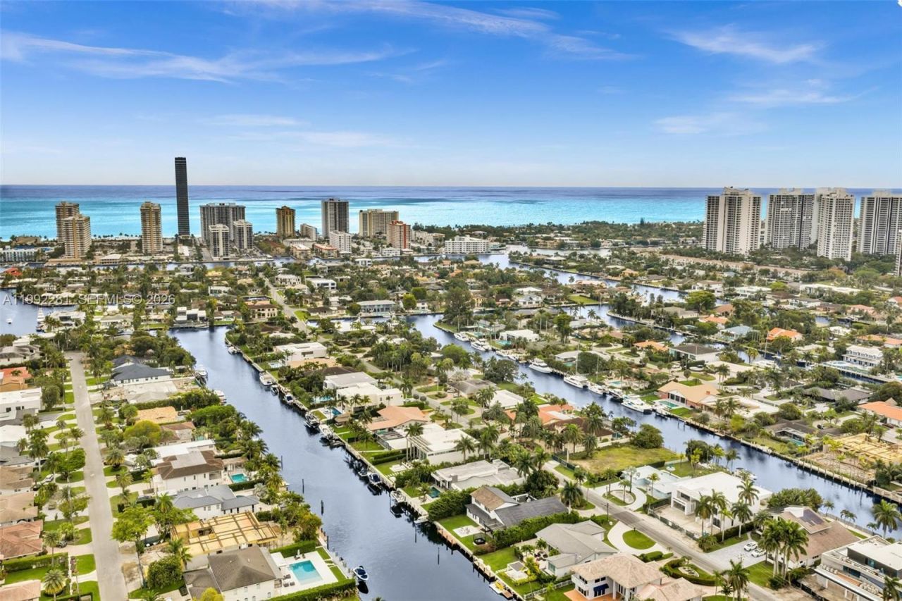 472 Sunset Dr , Hallandale Beach, FL 33009 Photo