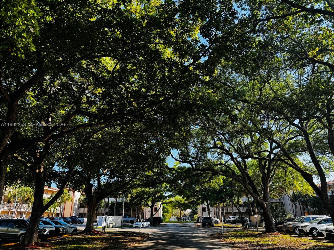 3274 NW 103rd Ter , Unit 201-A, Coral Springs, FL 33065 Photo