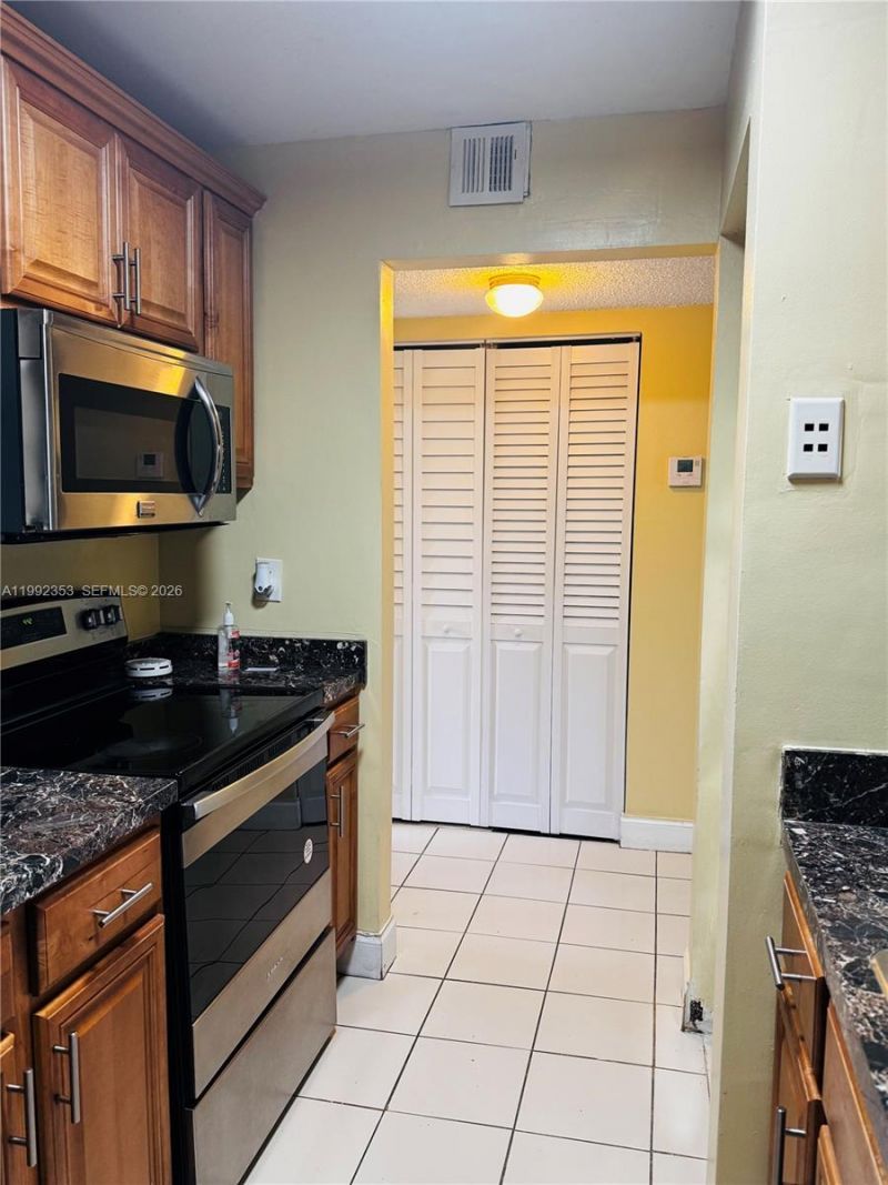 3274 NW 103rd Ter, Unit 201-A, Coral Springs, FL 33065 Photo