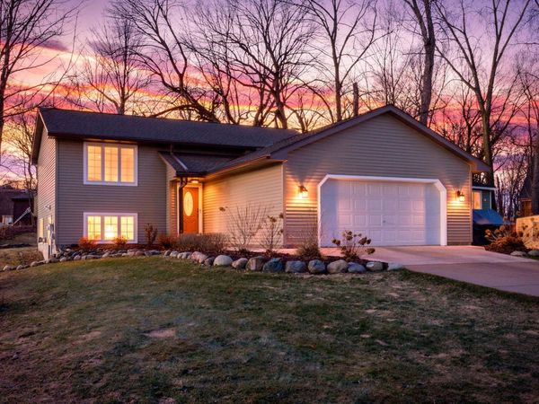 7723 N Shore Circle N, Forest Lake, MN 55025